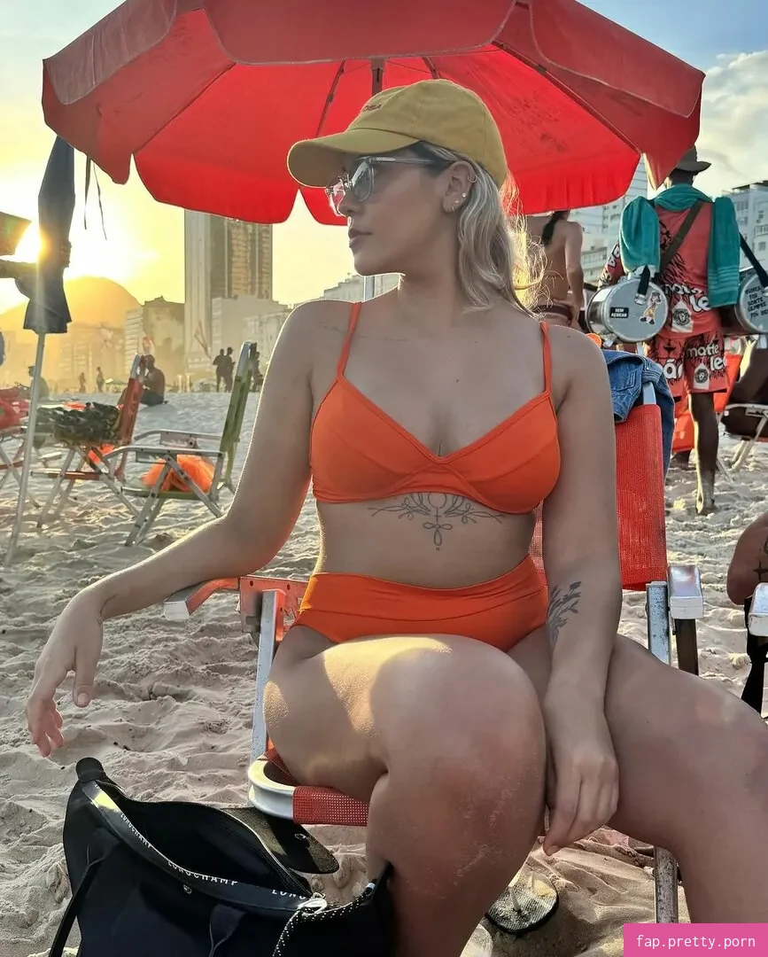 Dora Figueiredo - Photo #46