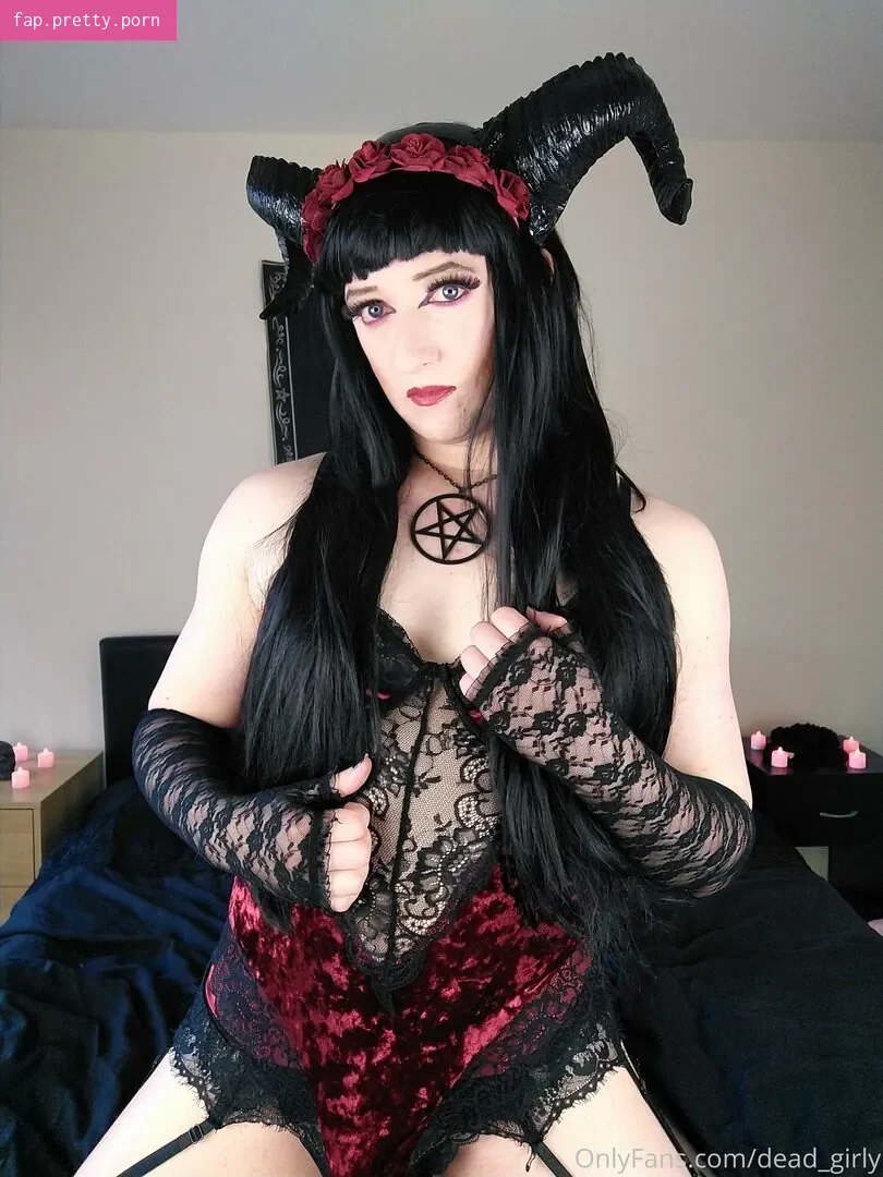 dead_girly - Photo #40