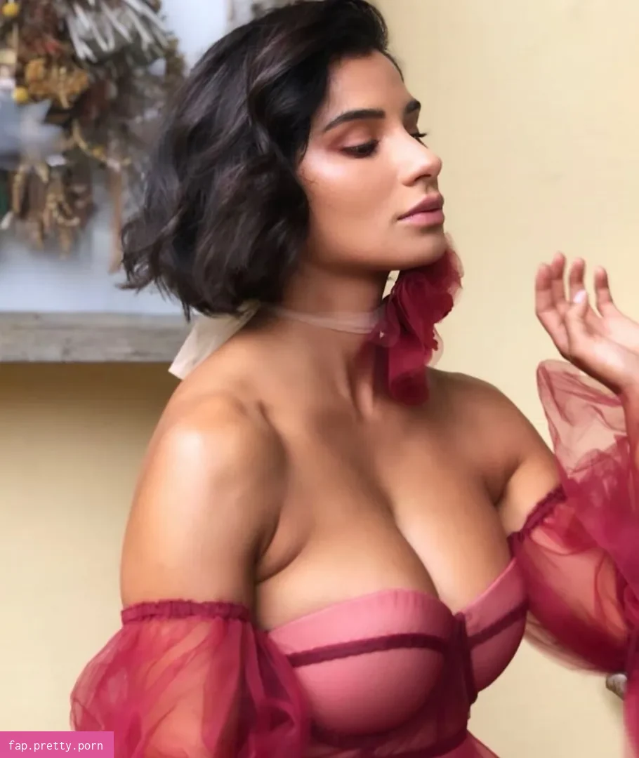 Diane Guerrero - Photo #31