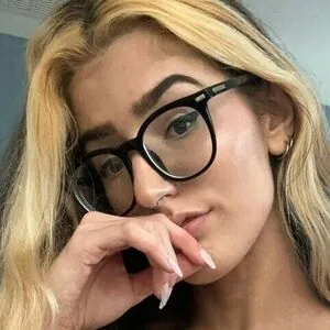 Diiinnaa