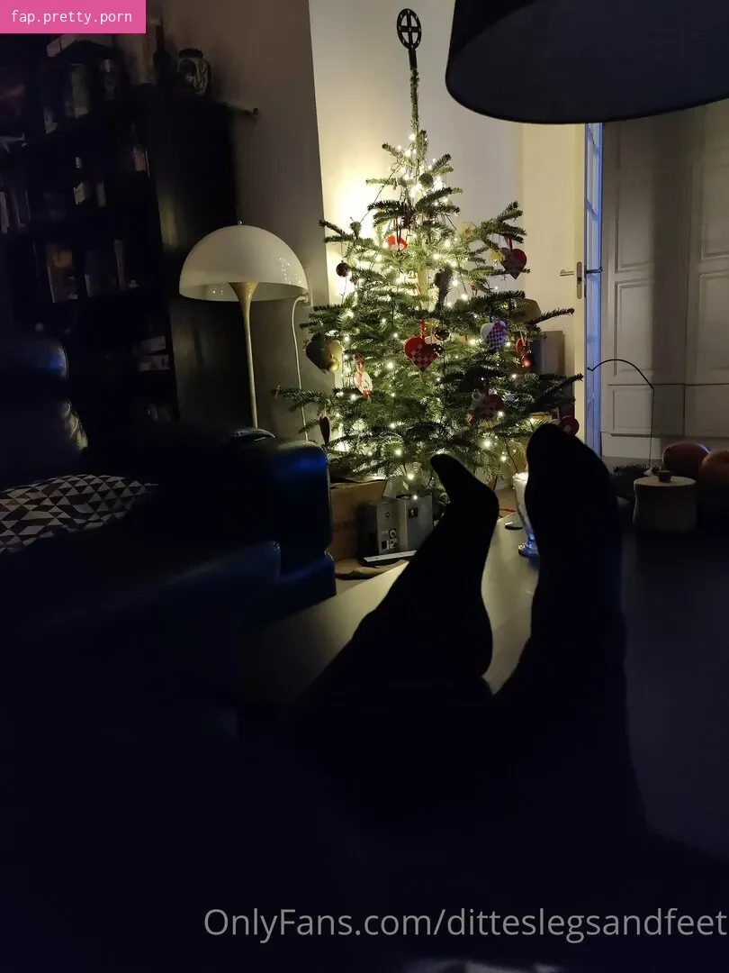 ditteslegsandfeet - Photo #64