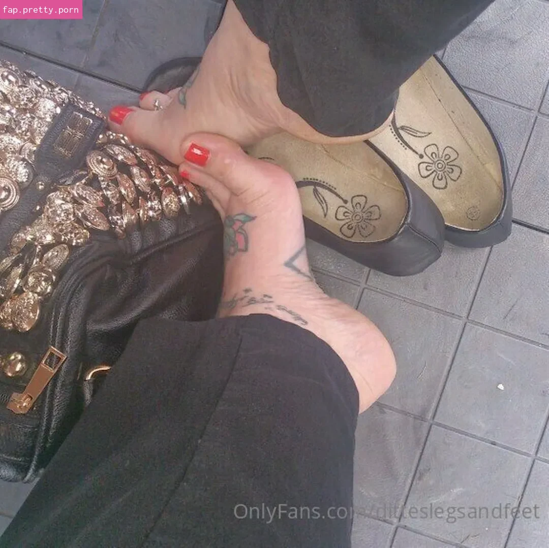 ditteslegsandfeet - Photo #45