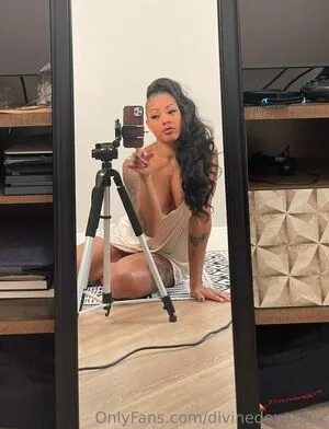divinedeveraux
