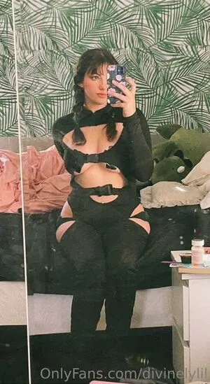divinelylillith