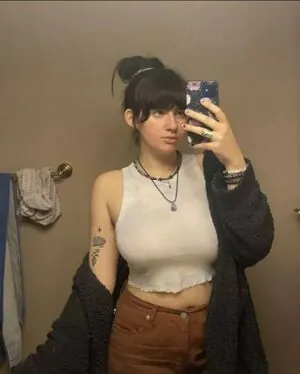 divinelylillith