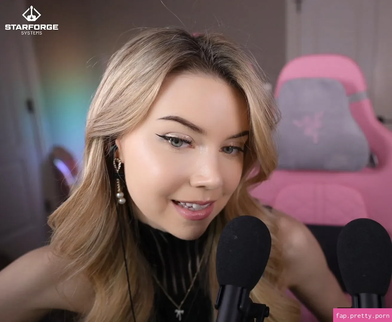 Dizzykitten - Photo #84