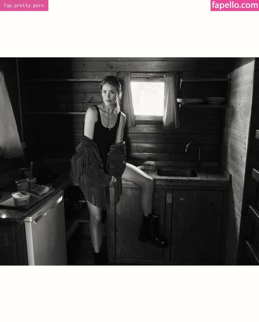 Doutzen Kroes - Photo #46