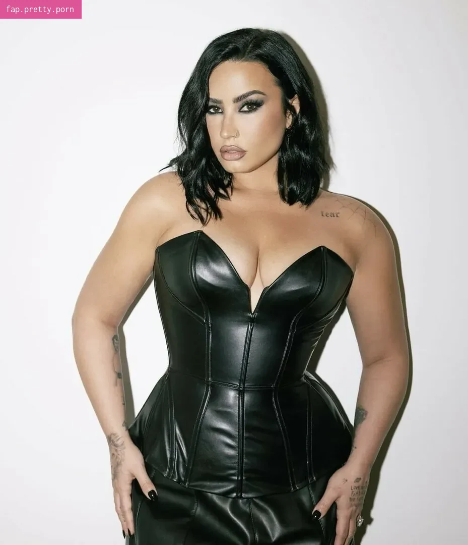 Demi Lovato - Photo #18