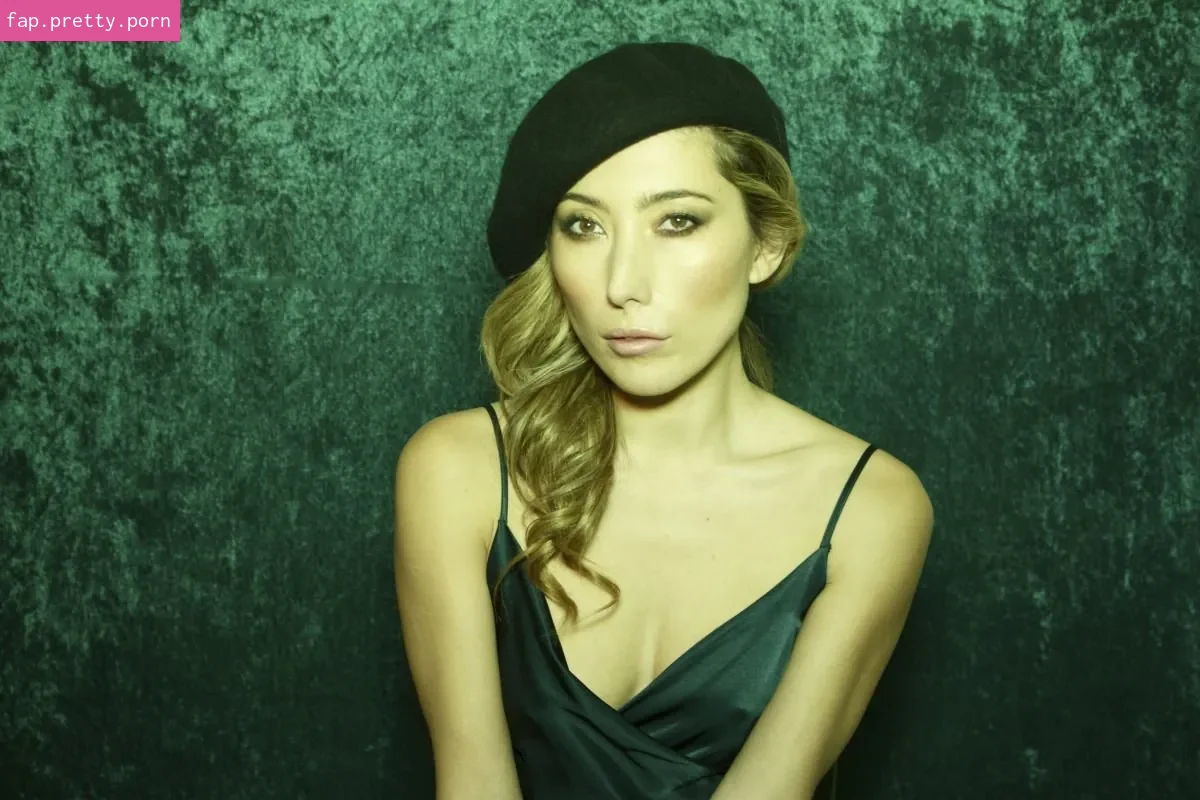 Dichen Lachman - Photo #09