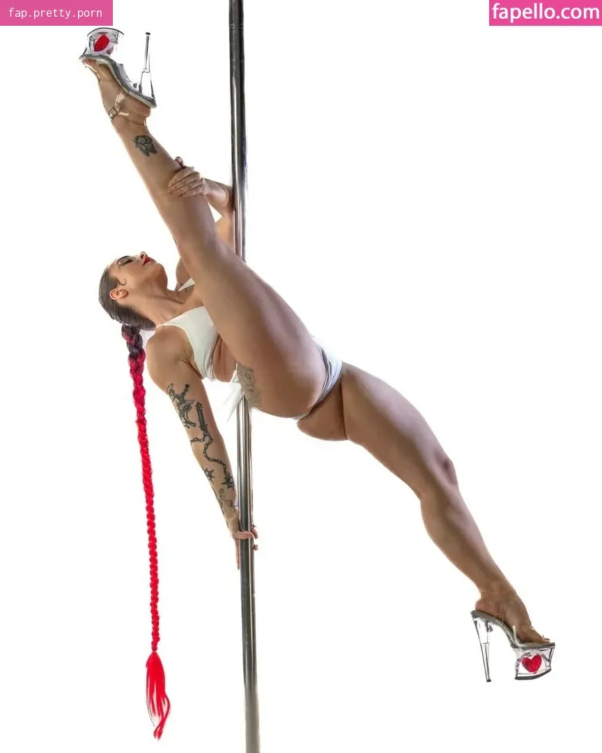 Doga Lamper - Photo #39