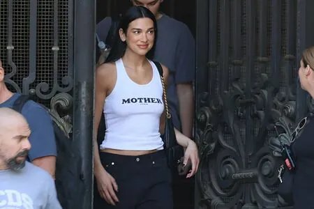 Dua Lipa