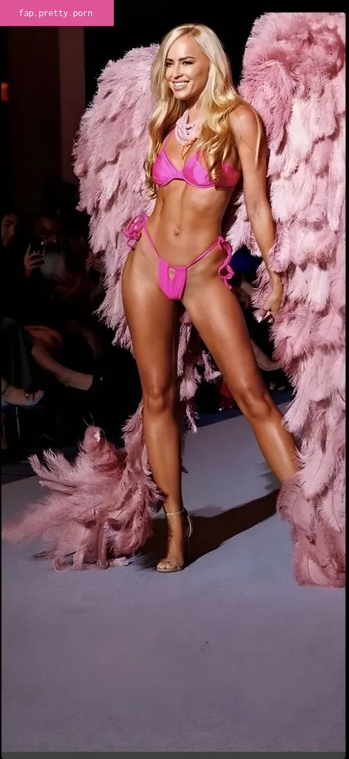 Danielle Moinet - Photo #54