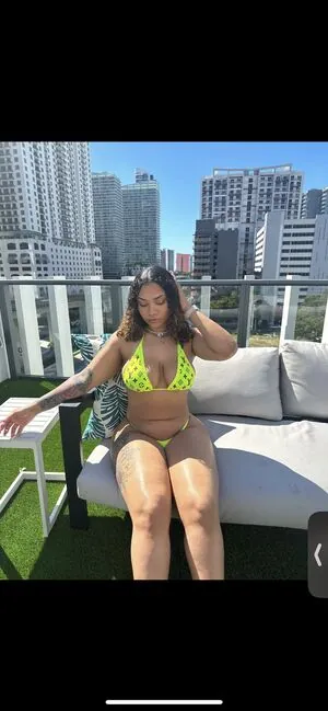 Dej Mercedoz