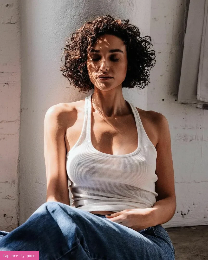 Débora Nascimento - Photo #12