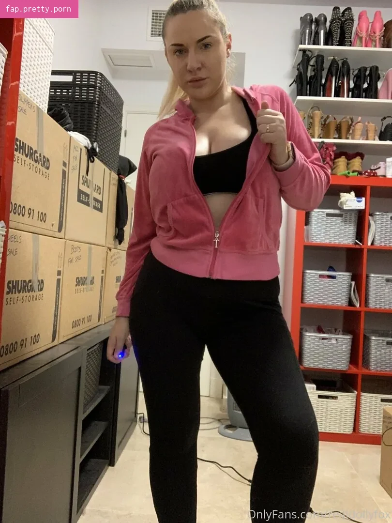dollyfoxvip - Photo #19