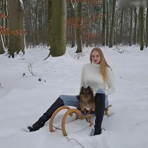 dorfblondie