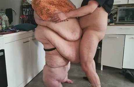 doughbellygirl