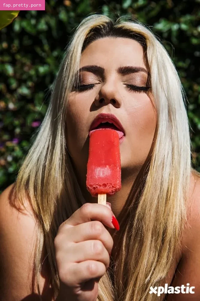Débora Porto - Photo #06