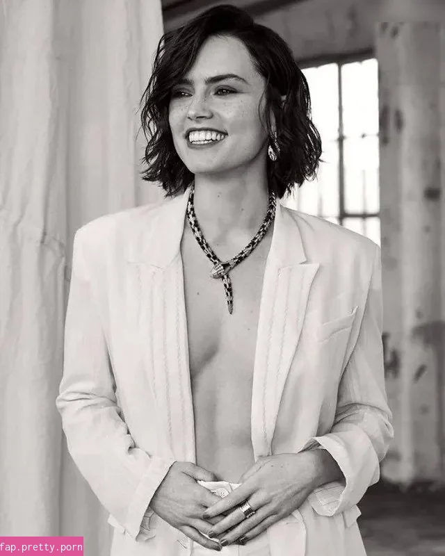 Daisy Ridley - Photo #99