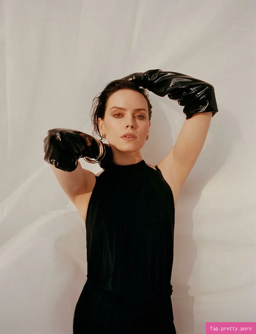 Daisy Ridley - Photo #14