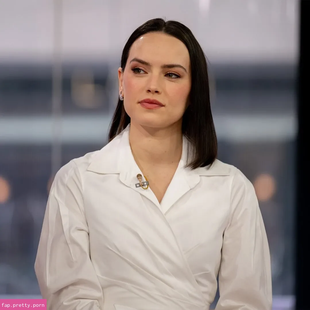 Daisy Ridley - Photo #88