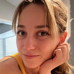 danielle_raven