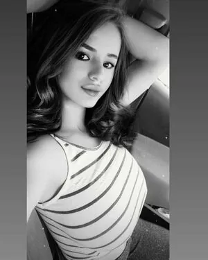 Denisa R Maria