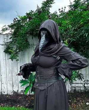 Dr. Ravensong