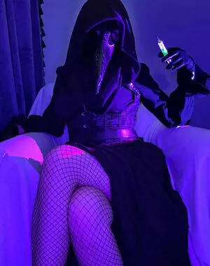 Dr. Ravensong