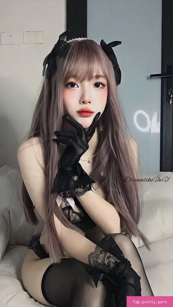DreamlikeUwU - Photo #46