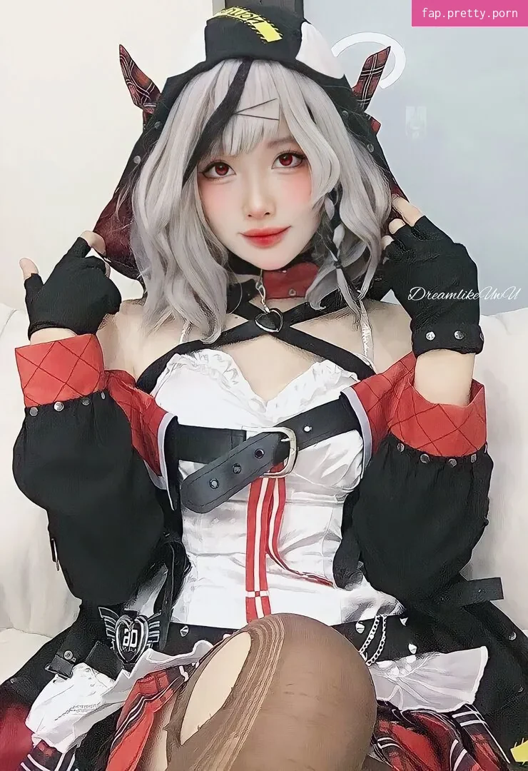 DreamlikeUwU - Photo #20