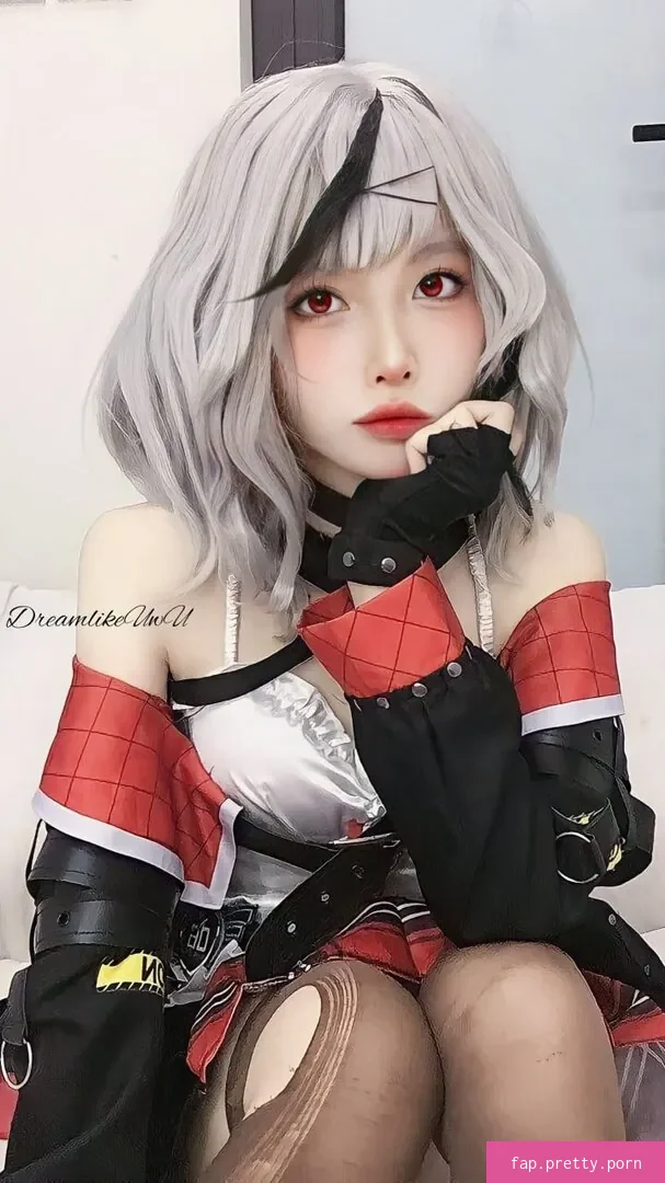 DreamlikeUwU - Photo #08