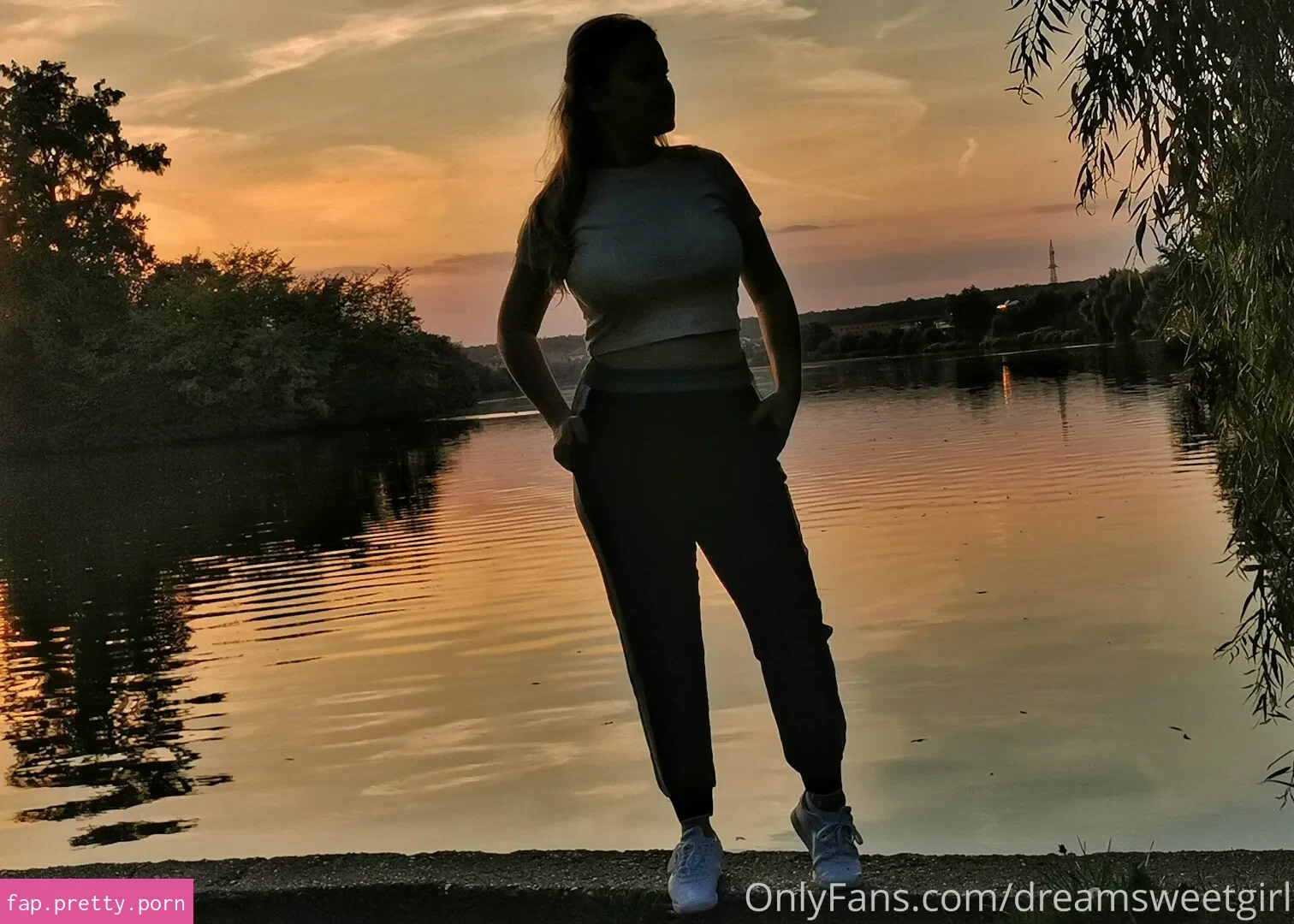 dreamsweetgirl - Photo #00