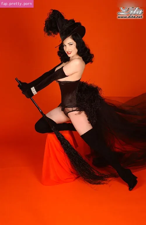 Dita Von Teese - Photo #62