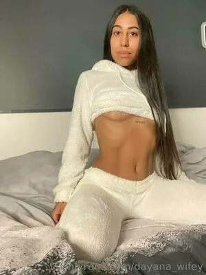 dayana_wifey