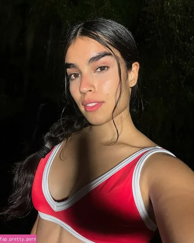 Danika Zapata - Photo #08