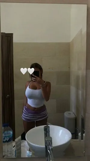Elly Anne