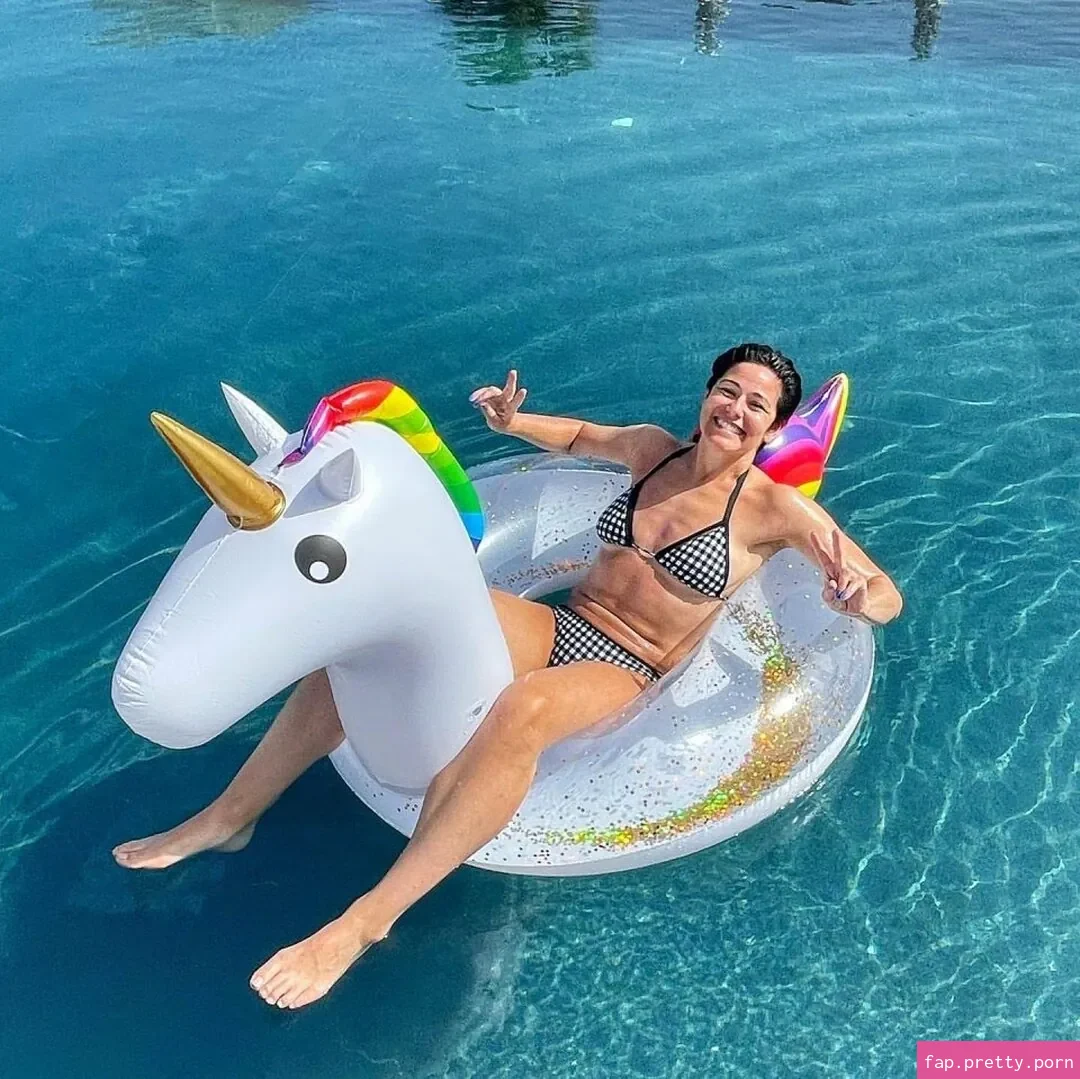 Eilidh Barbour - Photo #09