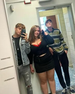 Ella B