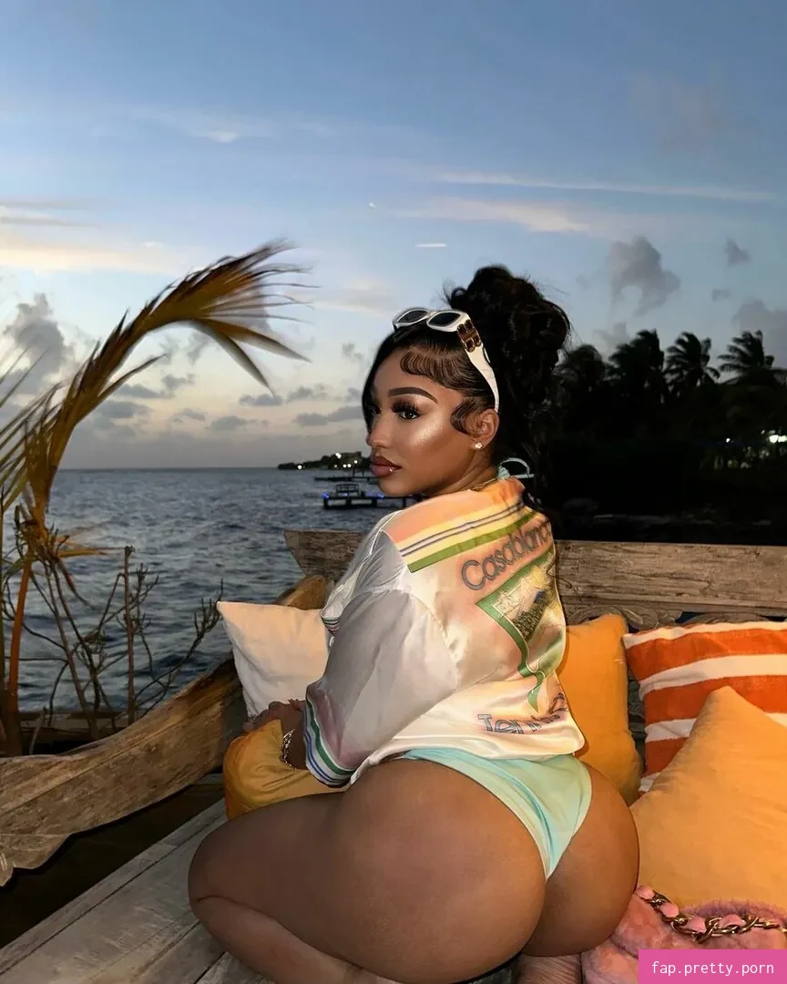 Ella Bandz - Photo #04
