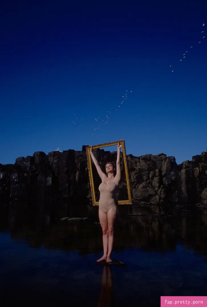 Elle Brittain - Photo #60
