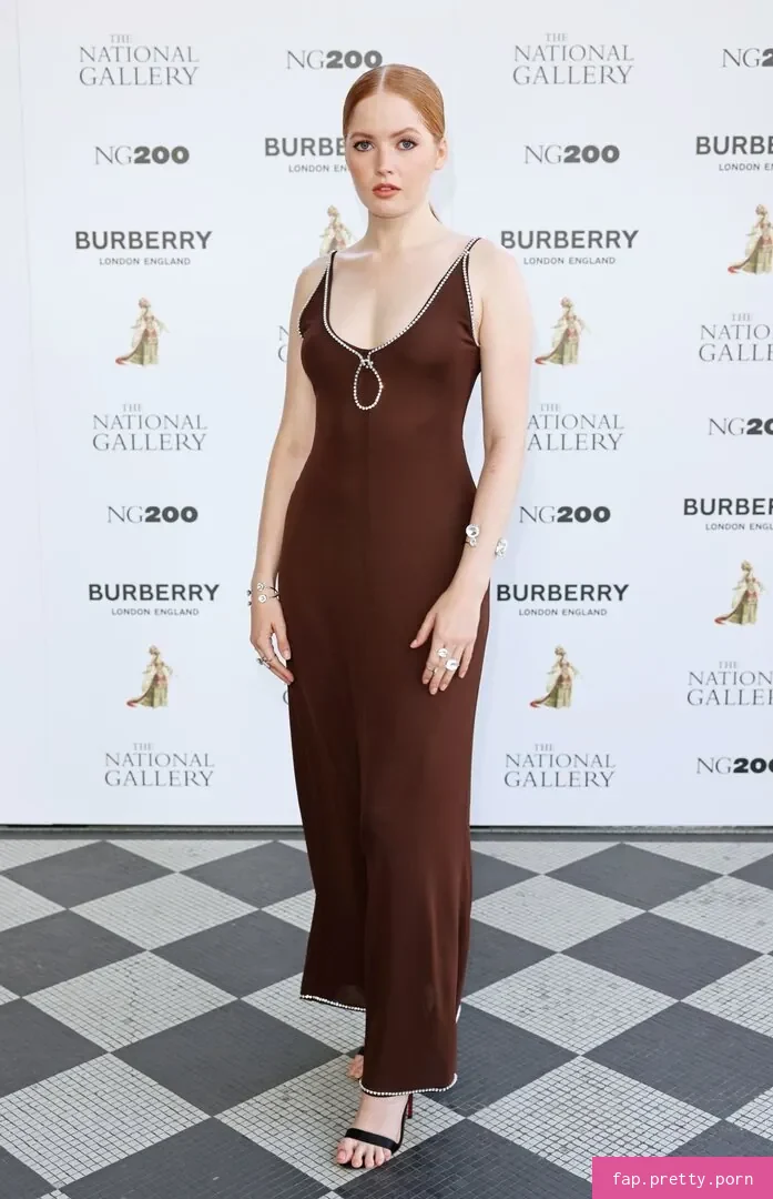 Ellie Bamber - Photo #66