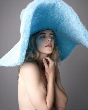 Emily Bett Rickards