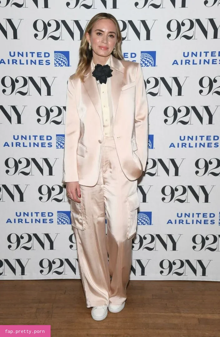 Emily Blunt - Photo #36