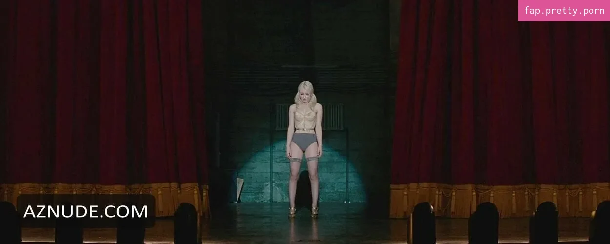 Emily Browning - Photo #51