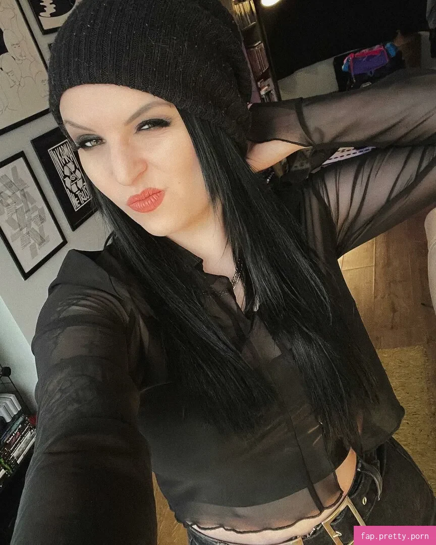 Emma Blackery - Photo #38
