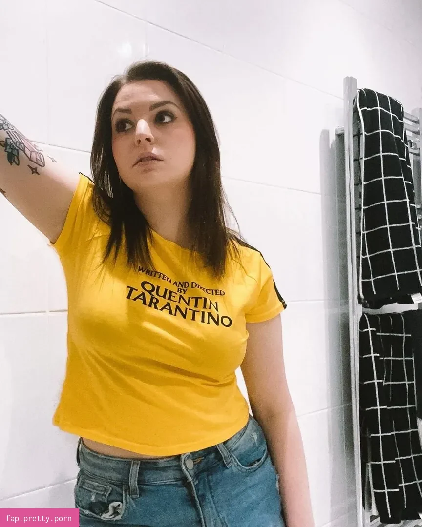 Emma Blackery - Photo #46