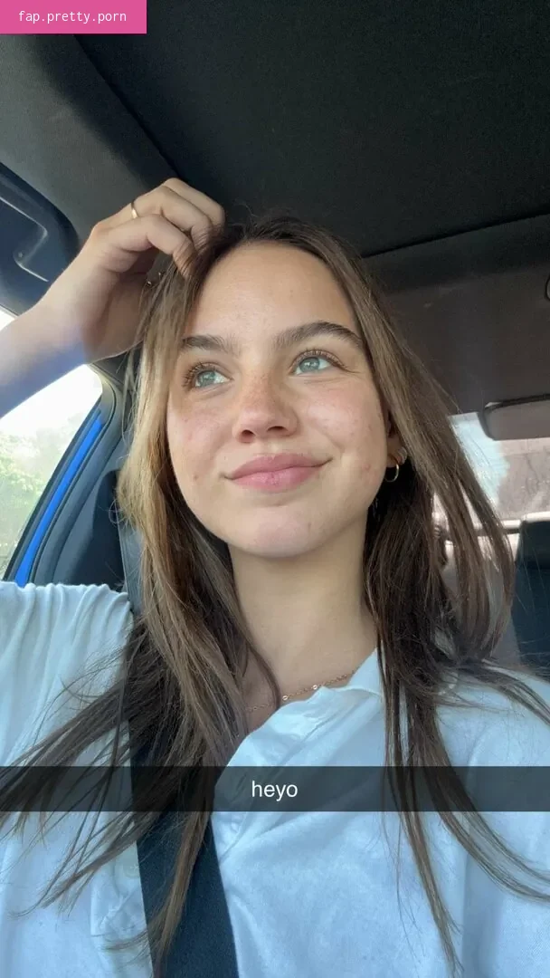 Emma Brooks - Photo #59