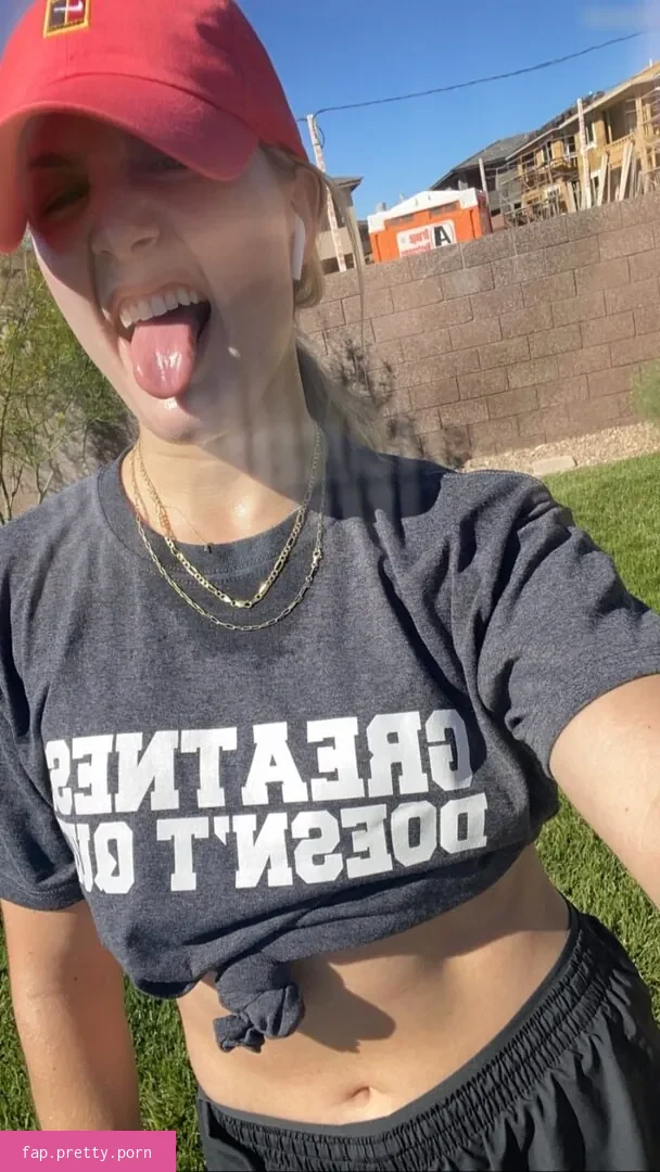 Eugenie Bouchard - Photo #30