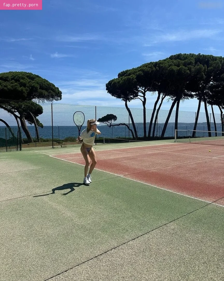 Eugenie Bouchard - Photo #65